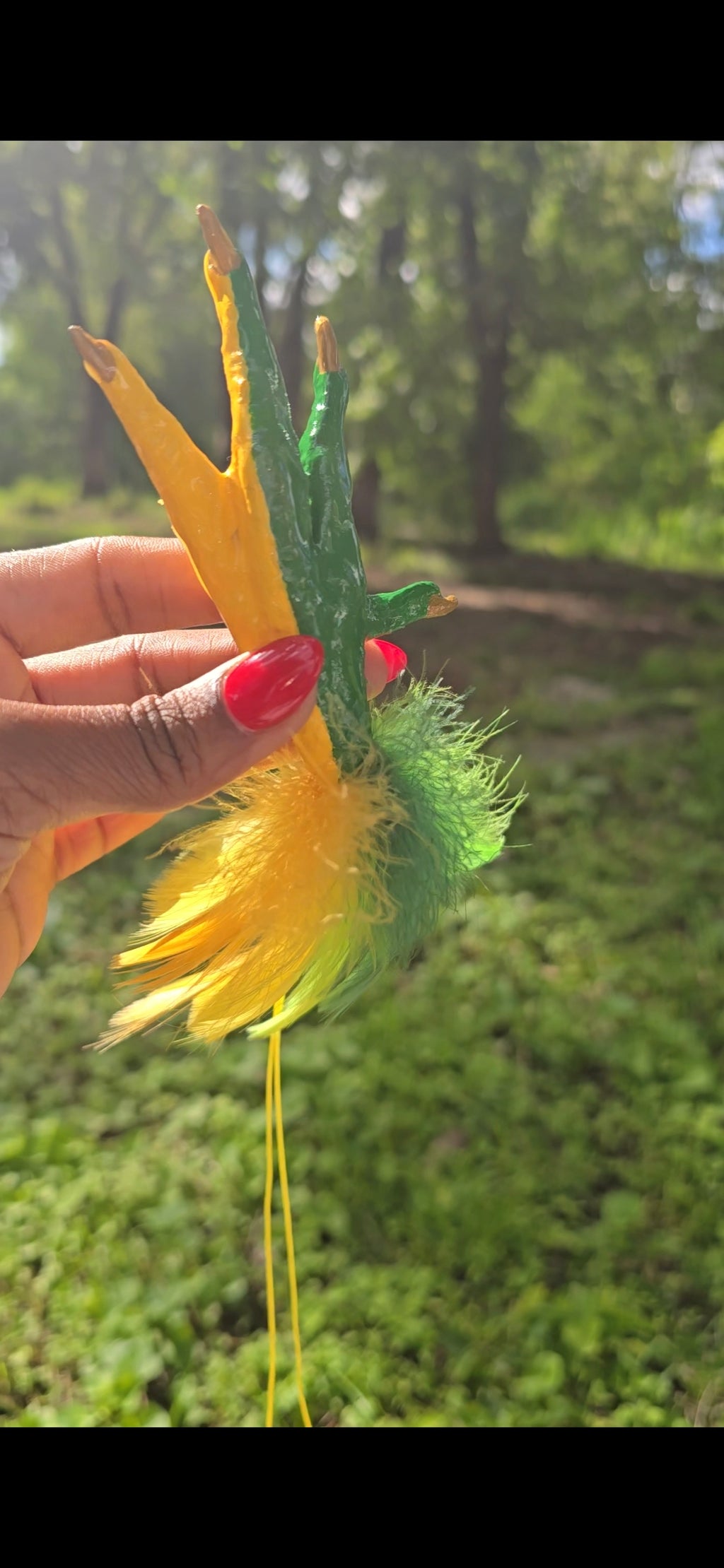 Mardi Gras Themed Chicken Foot necklace (green and yellow)