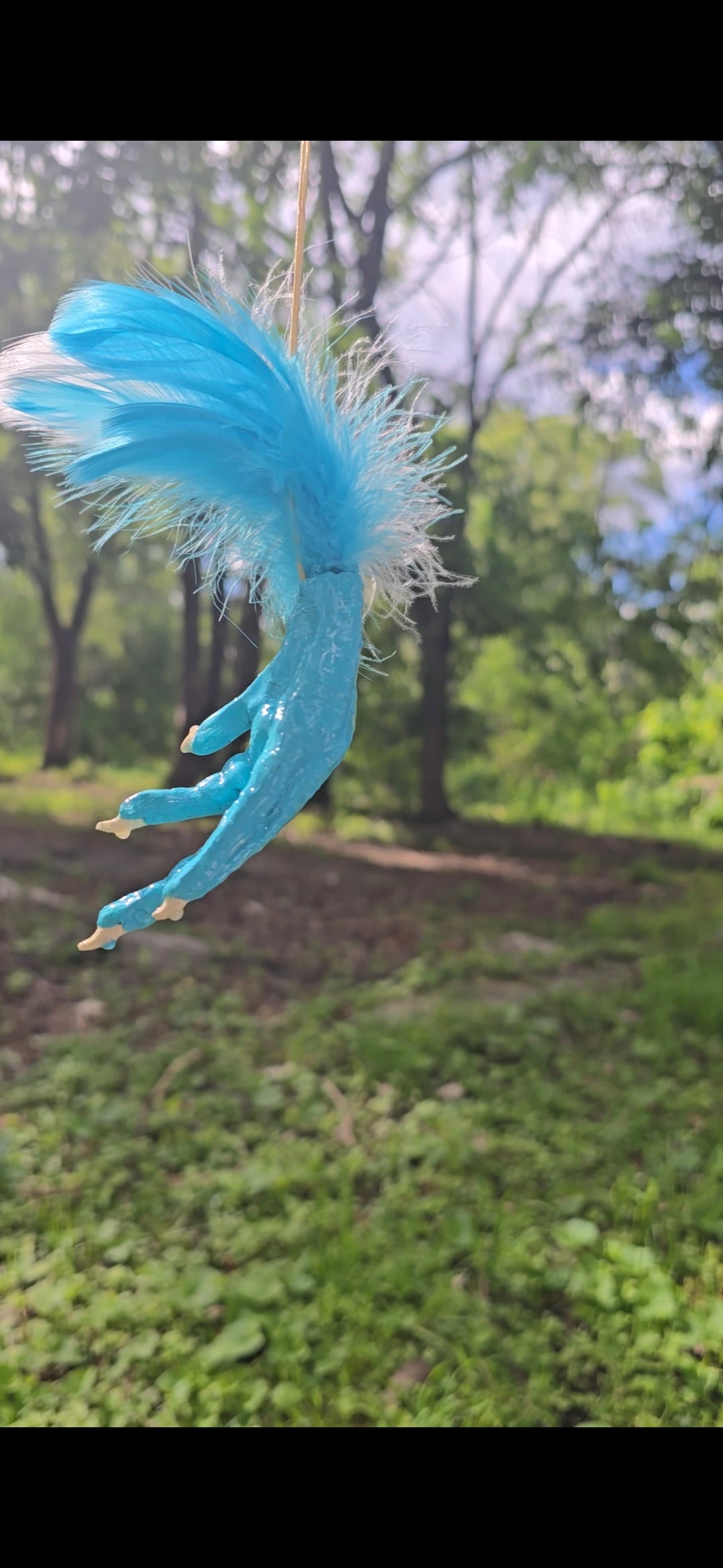 Blue And Off White Chicken Foot Necklace