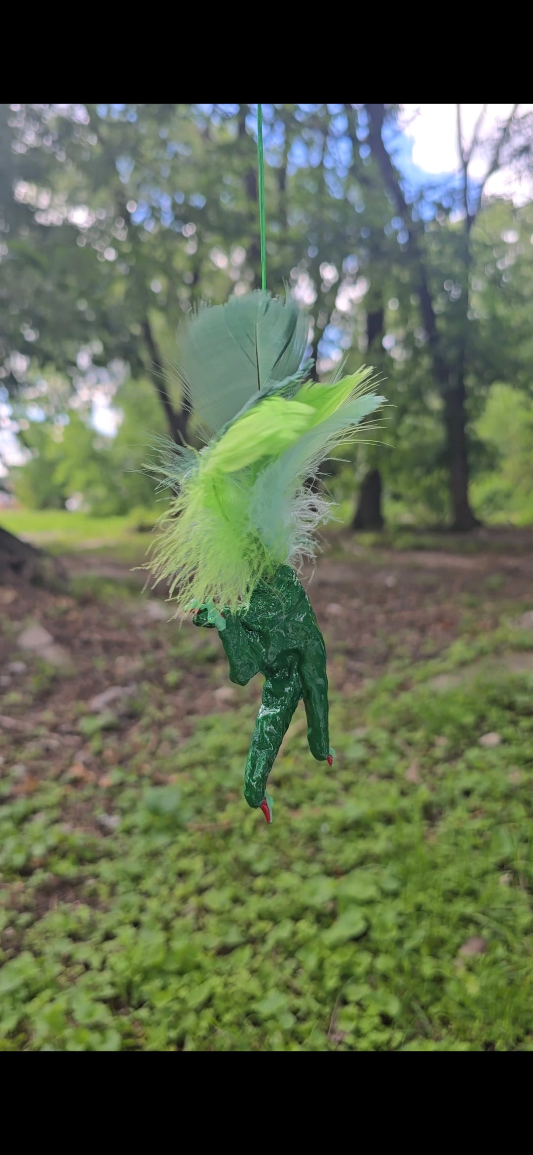 Green Chicken Foot Necklace (Red Under Nails)