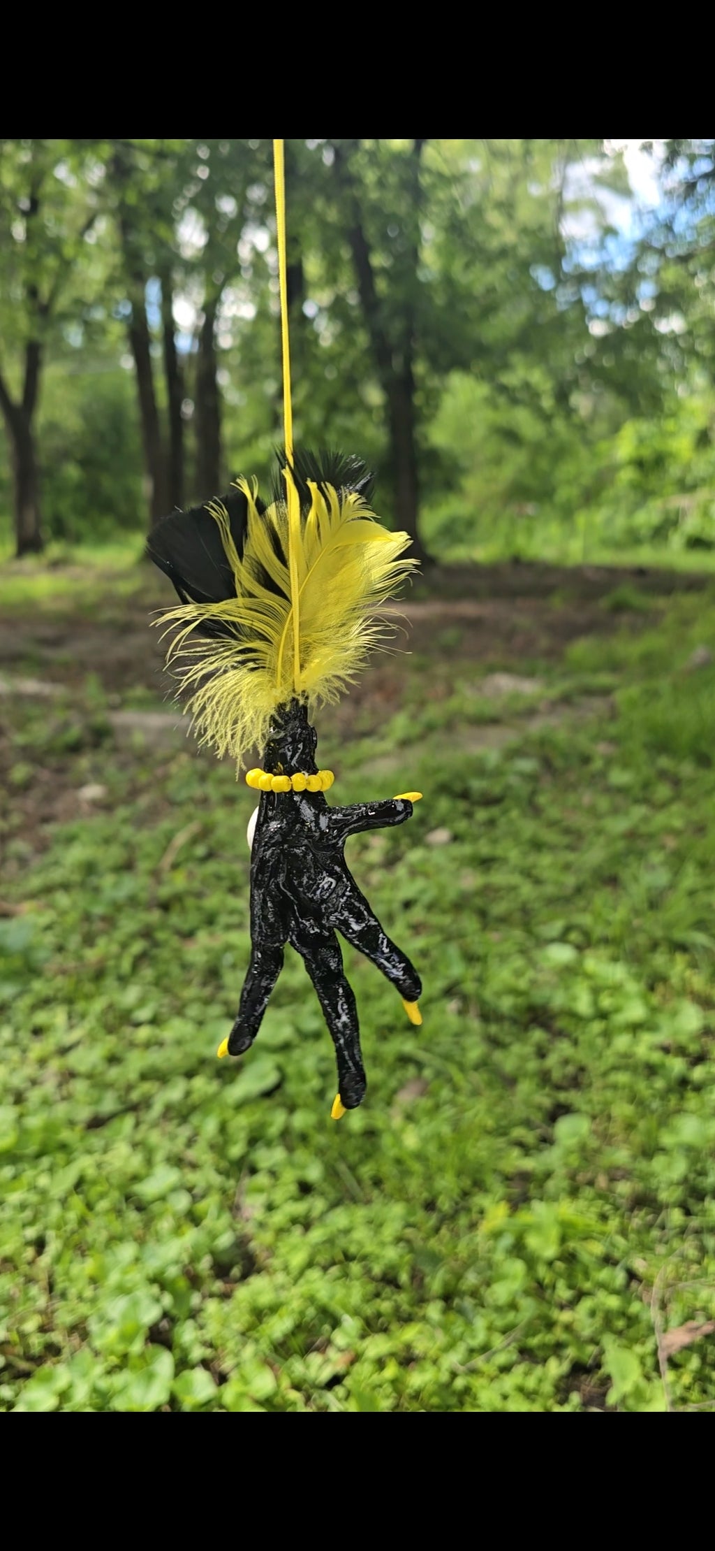 Black And Yellow Chicken Foot Necklace
